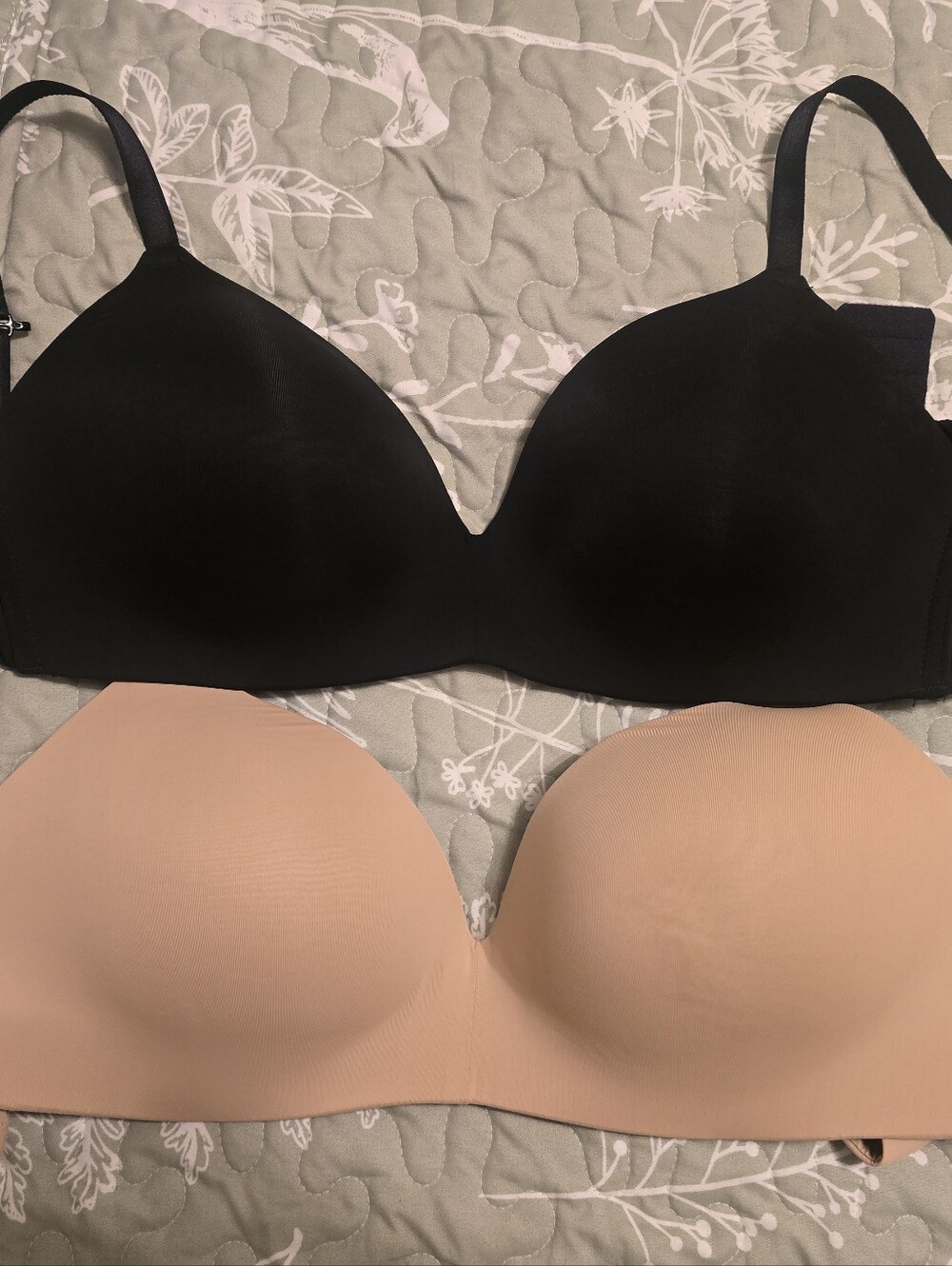 Auden Seamless T-Shirt Bras - Black and Nude